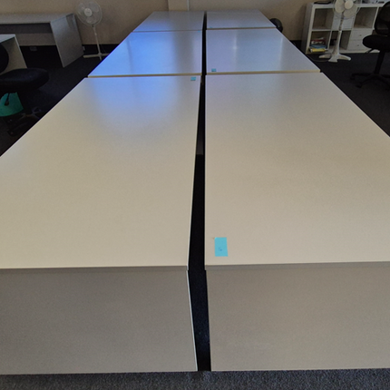 Desk 1800x900mm Grey