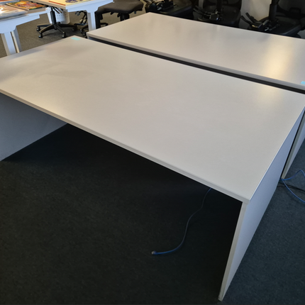 Desk 1800x900mm Grey